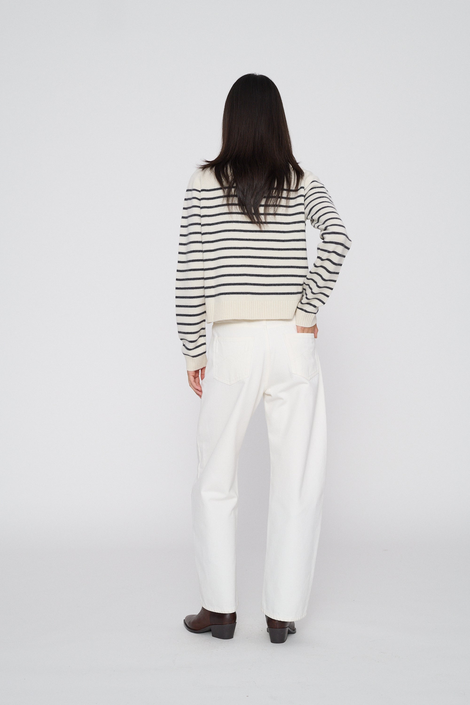 Classic Sweater 02