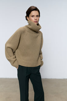 Xander turtleneck