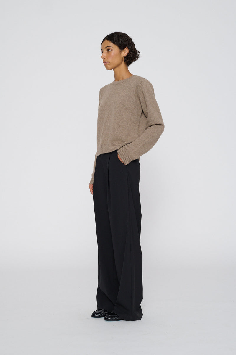 Classic Sweater 02