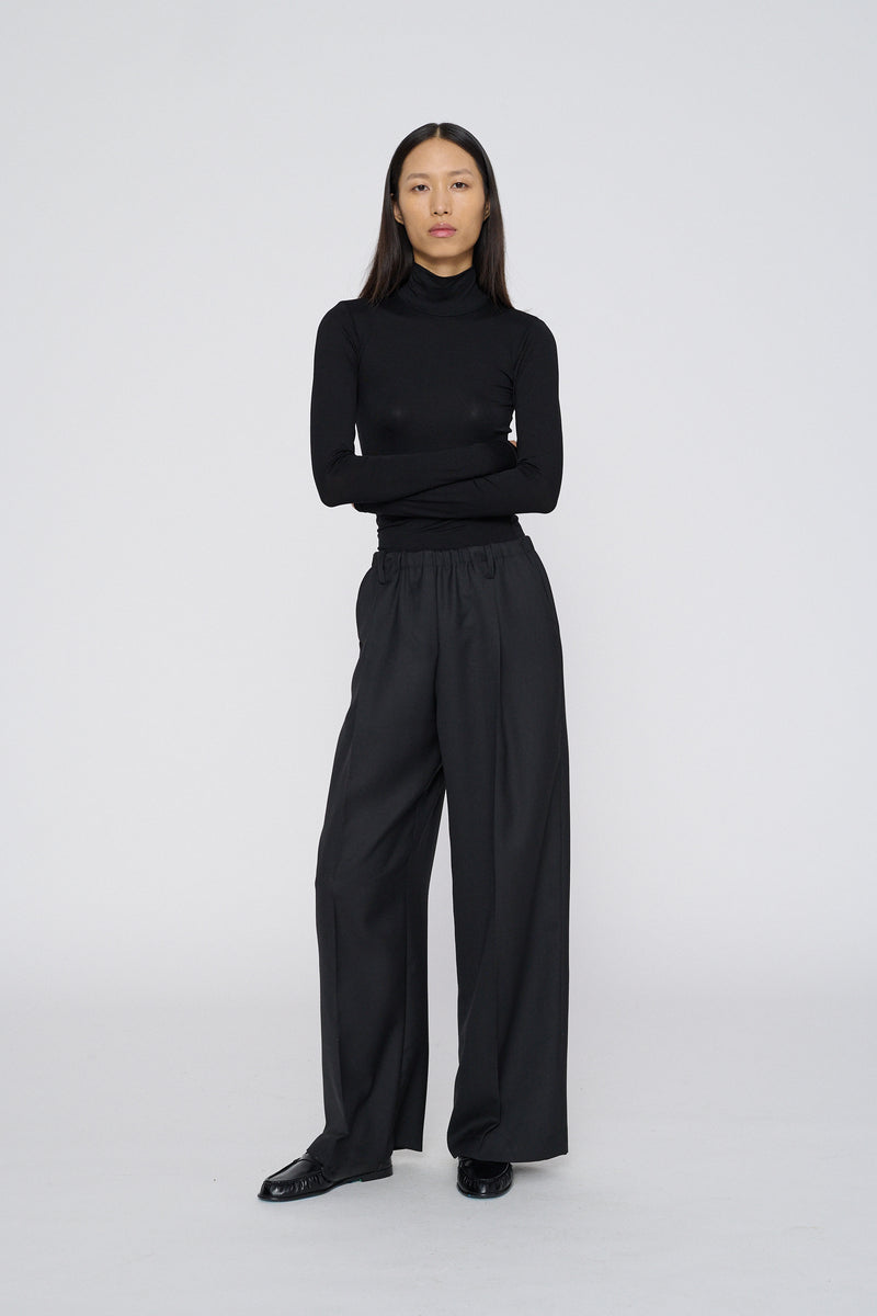 Emmet Turtleneck