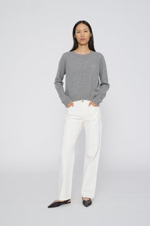 Classic Sweater 02