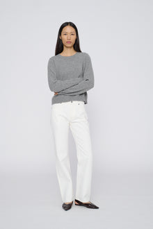 Classic Sweater 02