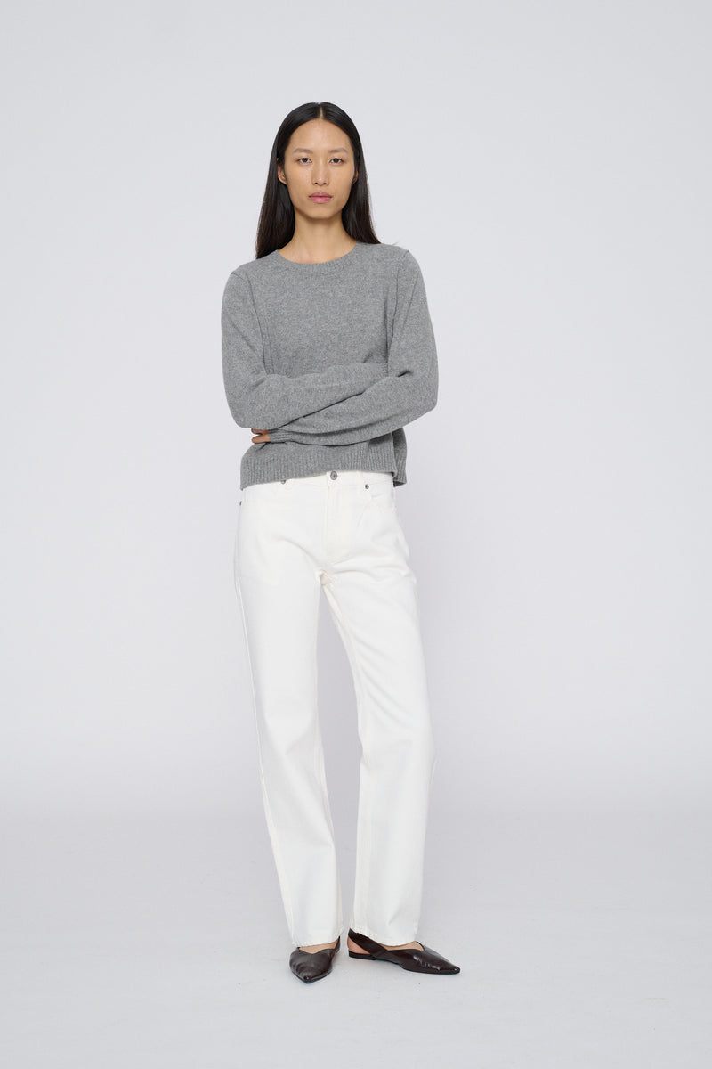 Classic Sweater 02