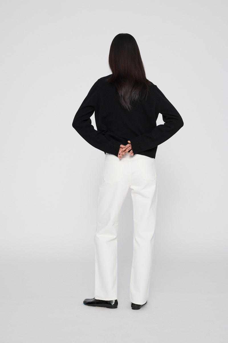 Classic Sweater 02
