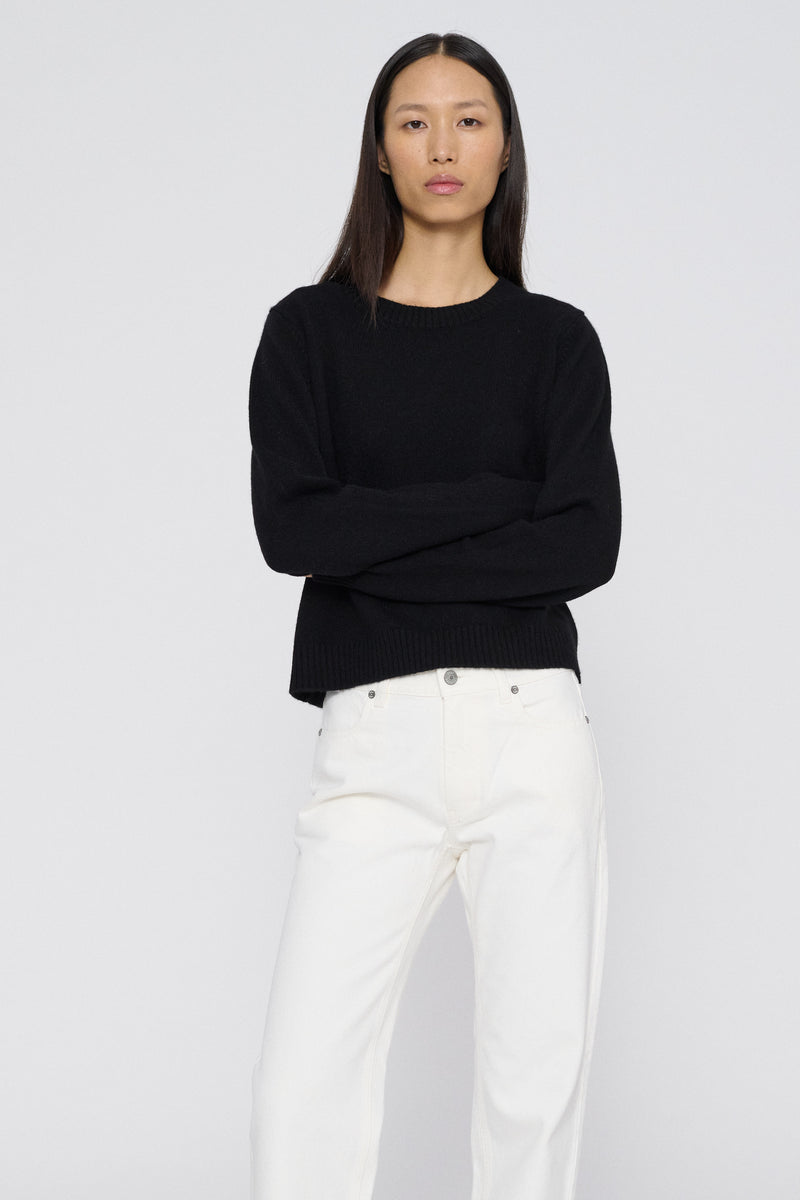 Classic Sweater 02