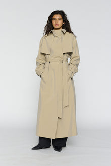 Trench coat 