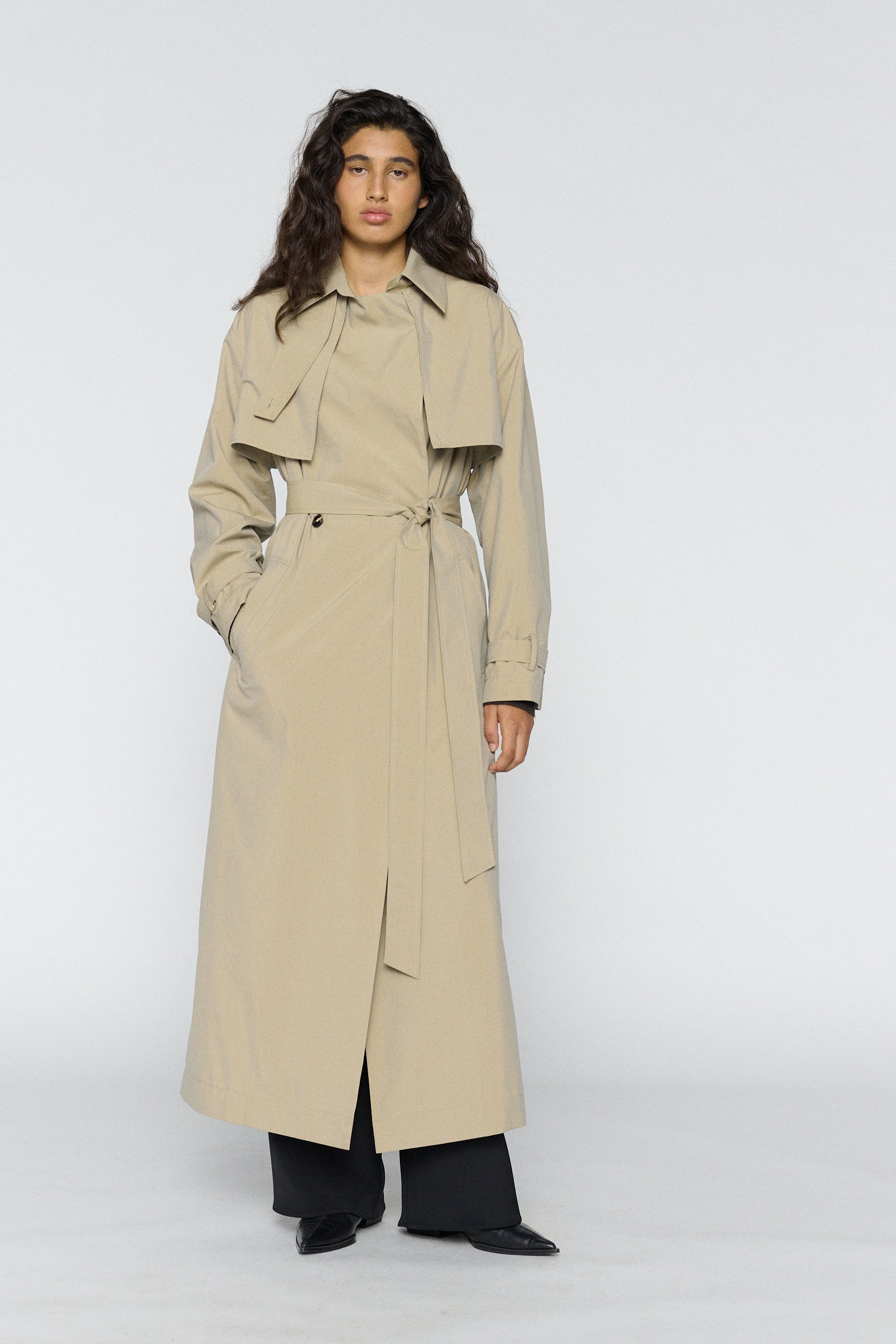 Trench coat 